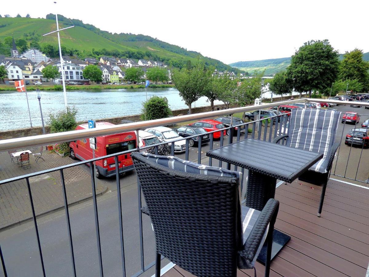 Ferienhaus Moselpromenade Zell an der Mosel Exterior foto