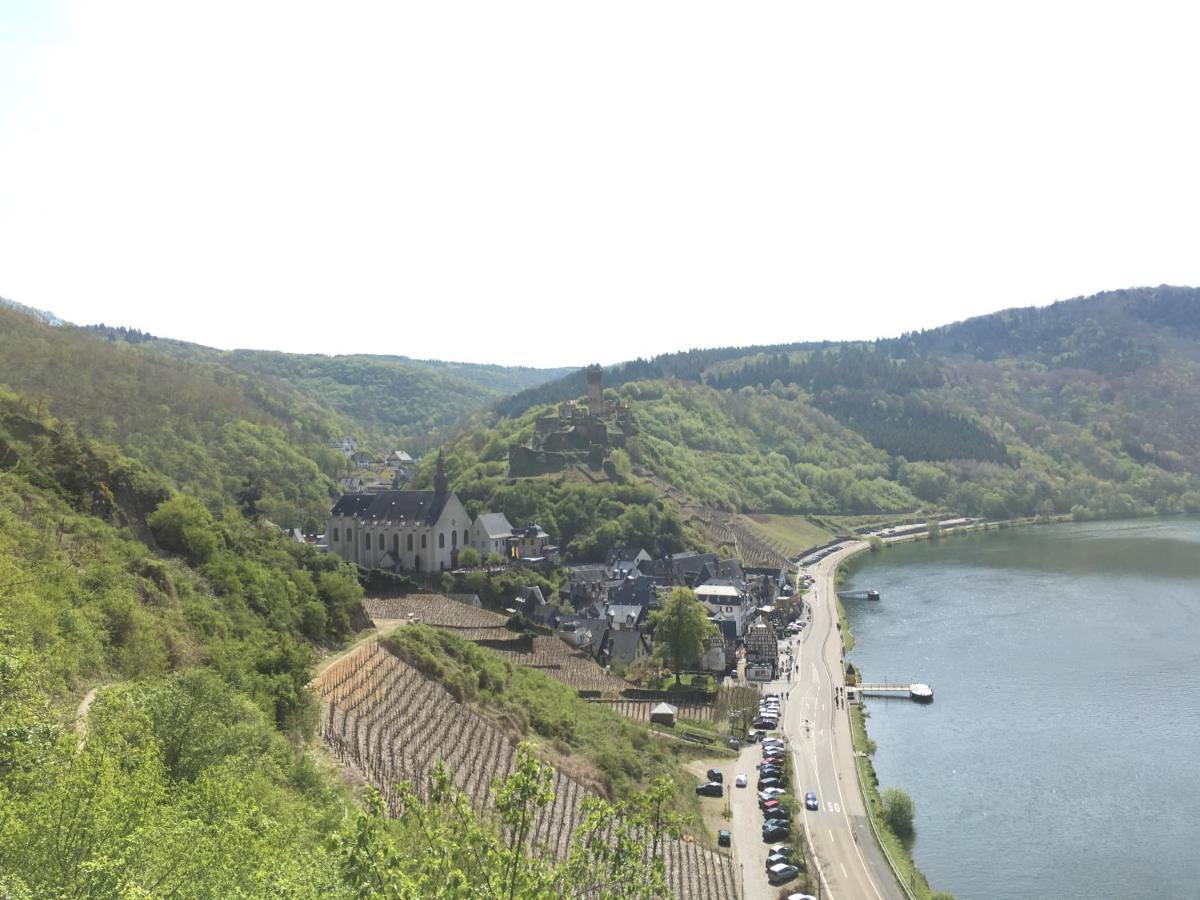 Ferienhaus Moselpromenade Zell an der Mosel Exterior foto