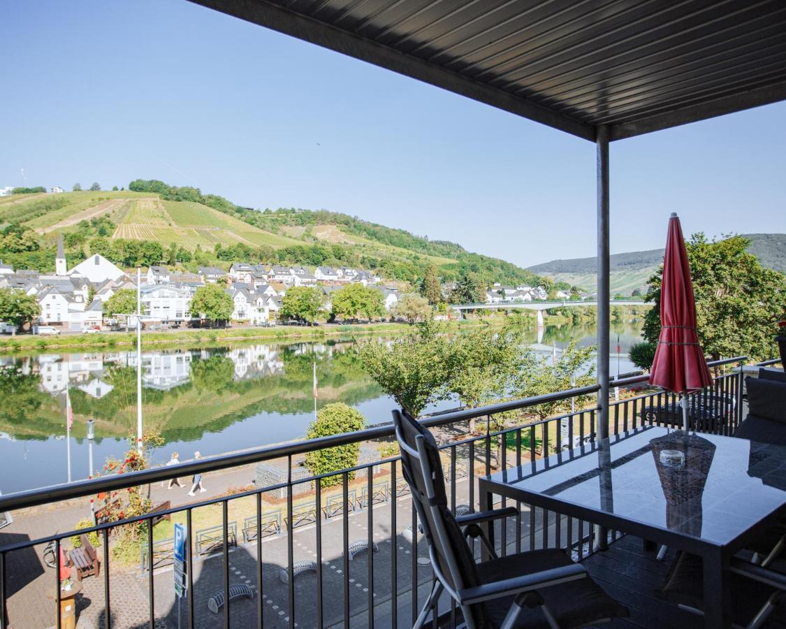 Ferienhaus Moselpromenade Zell an der Mosel Exterior foto